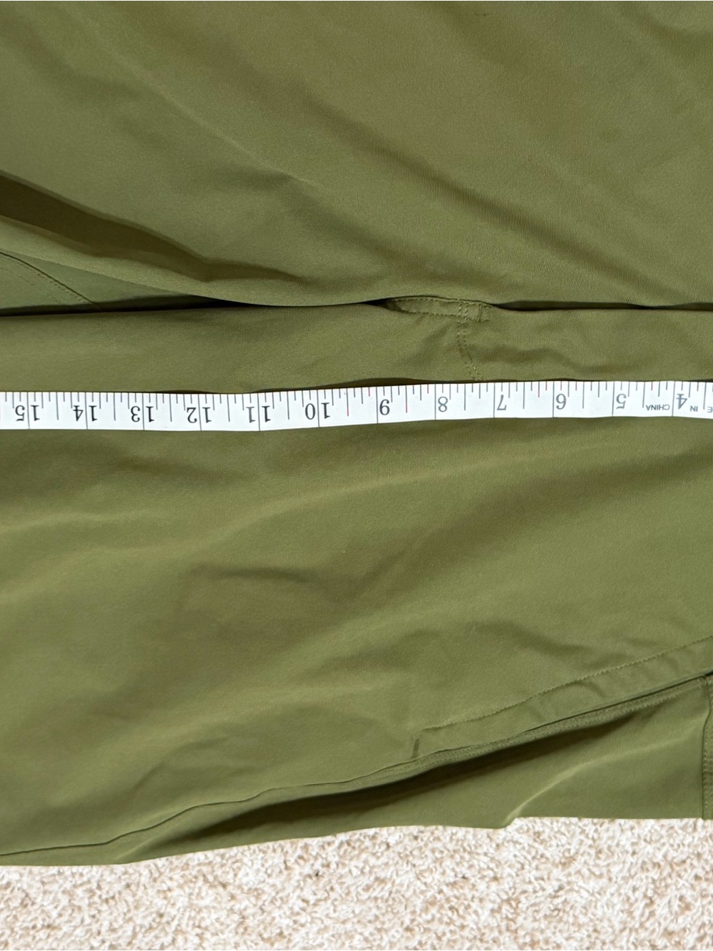 Lululemon 34 w/stretch Olive Green Men's Shorts - Picture 6 of 8